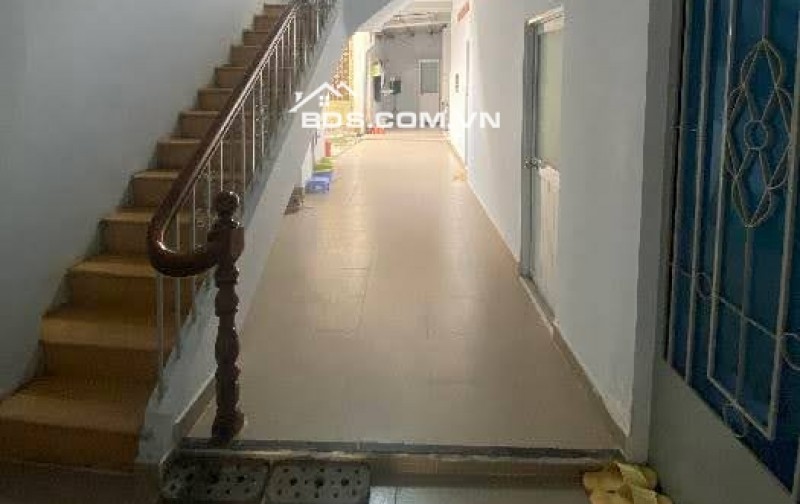 Bán nhà To Giá Rẻ Đường Lạc Long Quân, gần Ông ích Khiêm Q11. DT: 5.5x24m². chỉ 14.9 tỷ.